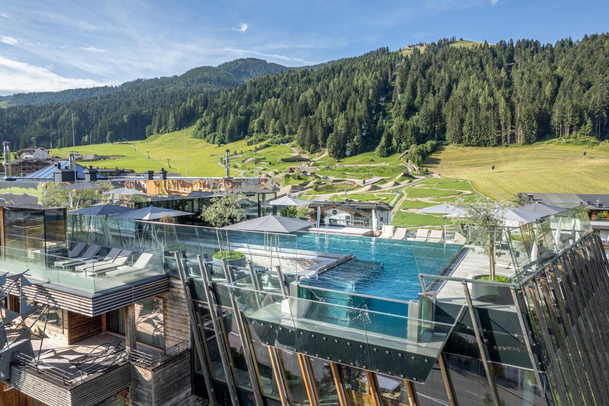 Hotel Salzburger Hof Leogang Exterior foto